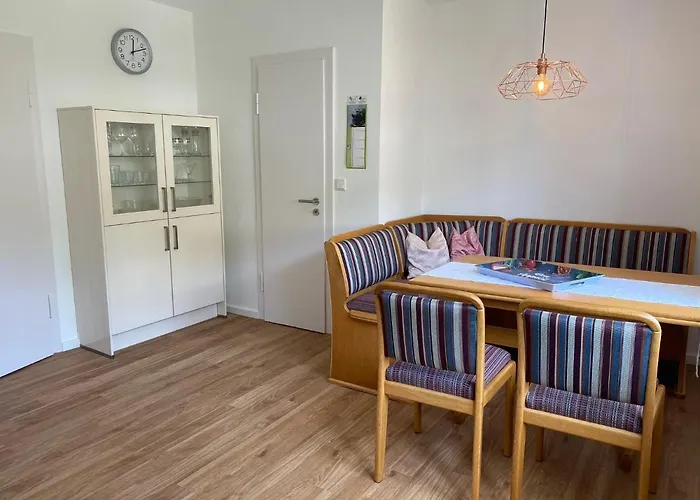 Daire Blick Ins Gruene *